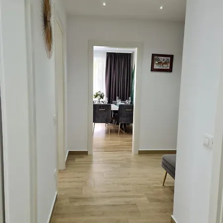 Apartamento Luxury 2 Bedroom *