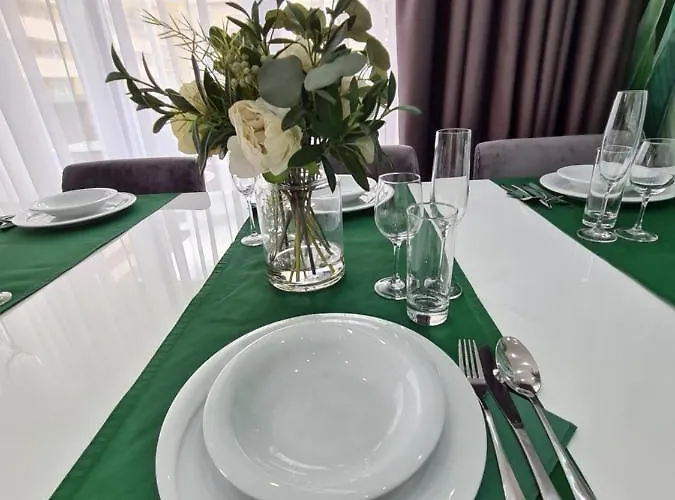 Апартаменти Luxury 2 Bedroom