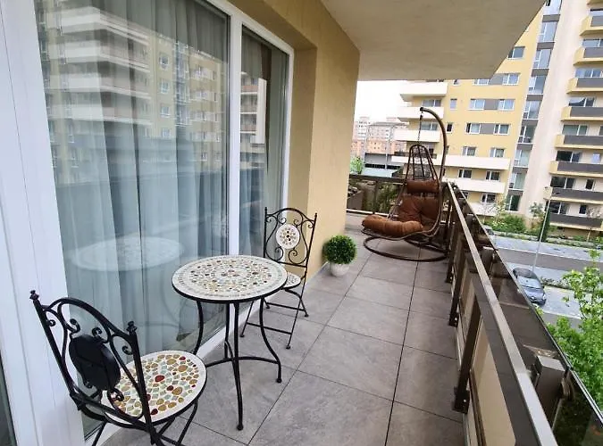 Apartment Luxury 2 Bedroom *