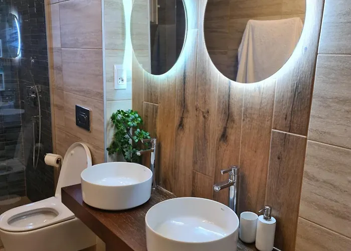 Luxury 2 Bedroom Apartment